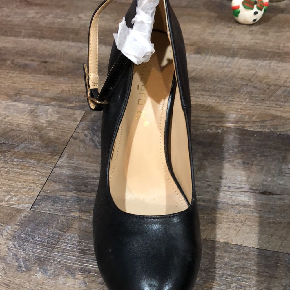 Allerga K Black Pumps w Heels Size 9.5 - Picture 6 of 9